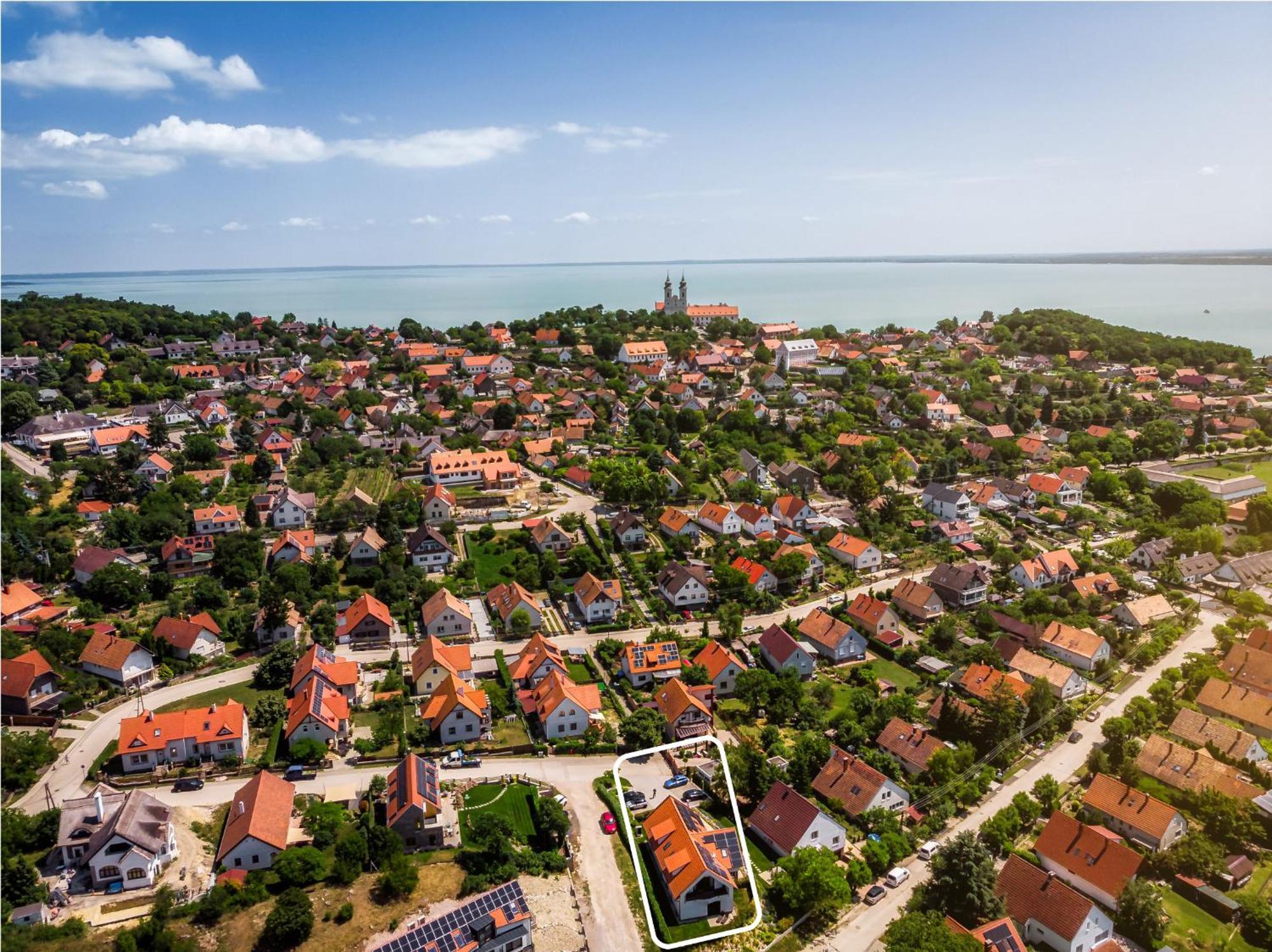 Pilger Apartments Tihany Bagian luar foto